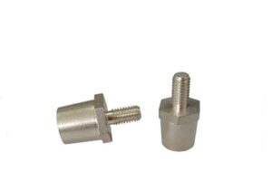 Batteryterminals + and – with M8 thread